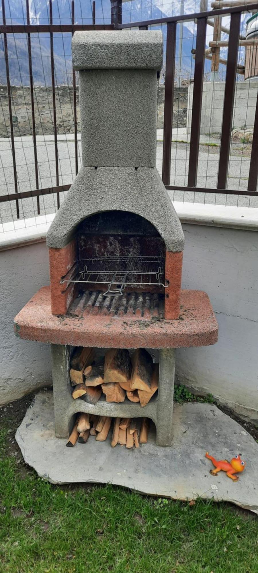 נוס A Casa Di Vera - Vivi La Tua Valle D'Aosta מראה חיצוני תמונה